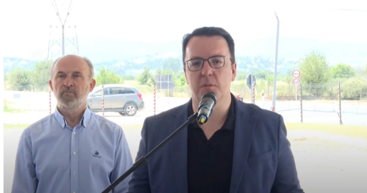 Николоски: До средината на јули треба да стигнат понудите на тендерот за набавка на 120 електрични автобуси 