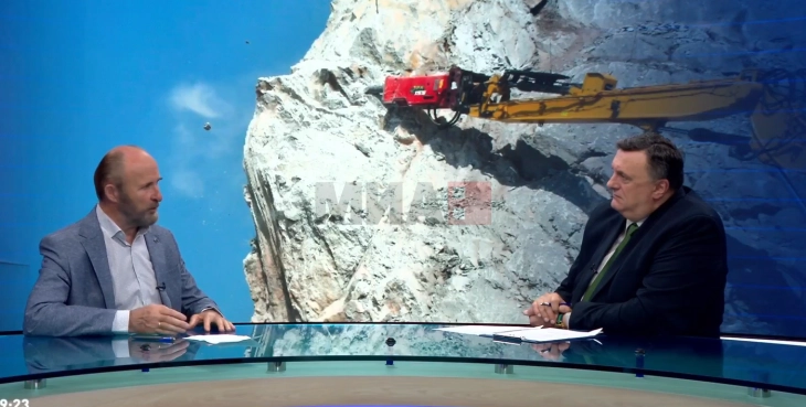 Трајановски: Делницата од Врбјани до Охрид, со прекин кај Ботун, ќе биде пуштена во употреба до 11 или 12 јули