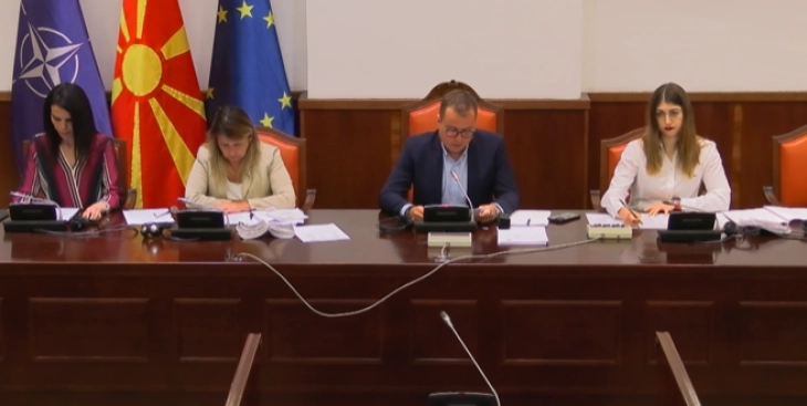 Propozim ligjet për të punësuarit në sektorin publik dhe nëpunësit e administratës e kaluan filtrin e komisionit