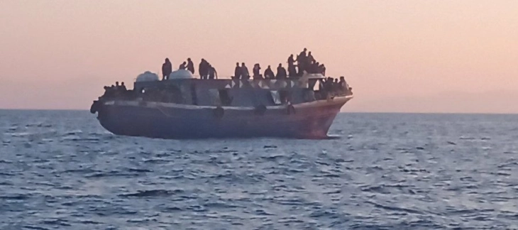 За четири дена на грчките острови Крит и Гавдос пристигнале над 800 мигранти