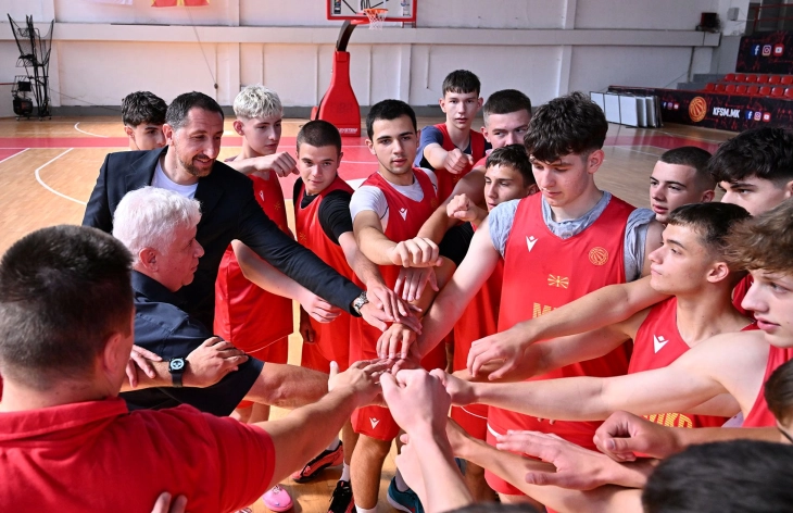 Македонските кошаркарски кадети ги почнаа подготовките за ЕП во Скопје