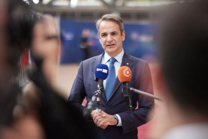 Мицотакис ќе ги информира неговите колеги од ЕУ за зголемените мигрантски бранови од Либија