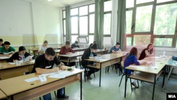 Janevska: Nga 75 nxënës të shkëlqyer të cilët e kanë kaluar provimin pranues në 