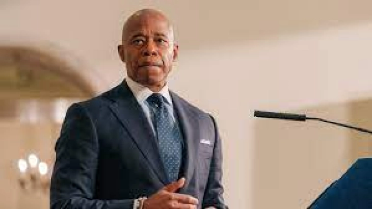 Градоначалникот на Њујорк почна кампања за реизбор како независен кандидат