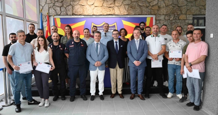 Доделени дипломи за обуката „Истрага на местото на настанот“ во Центарот за обука на полицијата во Идризово