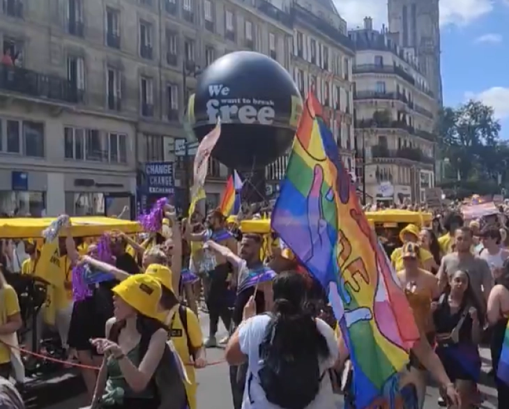 Во Париз почна Парадата на гордоста