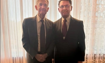 Takim i guvernatorit Sllaveski me kreun e Rezervave federale të SHBA-së, Xherom Pauell