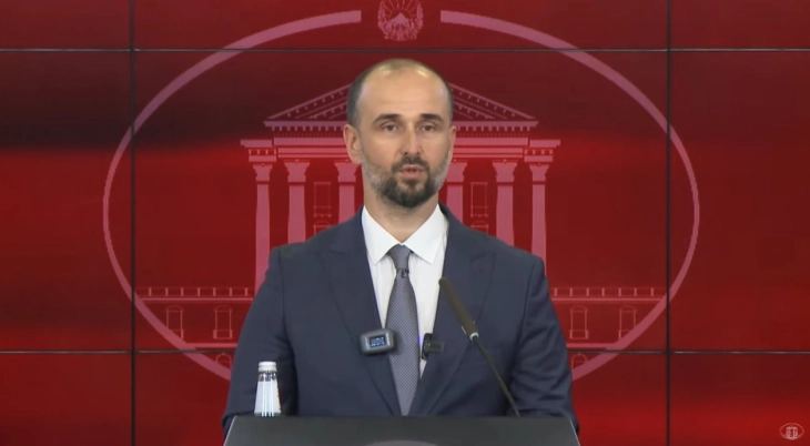 Прес-конференција на министерот за европски прашања Муртезани (во живо)