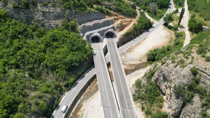 Lëshohet në përdorim aksi rrugor Farish - Drenovë nga rruga ekspres A1, pjesë e korridorit 10d, shkurtohet koha e udhëtimit