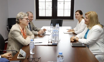 Средба Божиновска-Ру за тековните и потенцијални енергетски проекти со ЕБРД