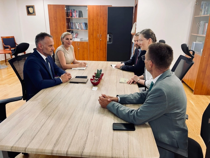 Takim i zëvendëskryeministrit Fetai me delegacionin e Shërbimit Evropian për Punë të Jashtme