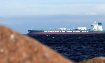 Танкер со нафта експлодираше во близина на Либија