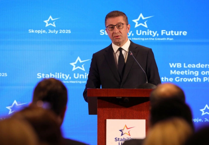 Мицкоски: Македонскиот идентитет за мене не е само кујната туку и македонските револуционери Делчев, Груев и Сандански