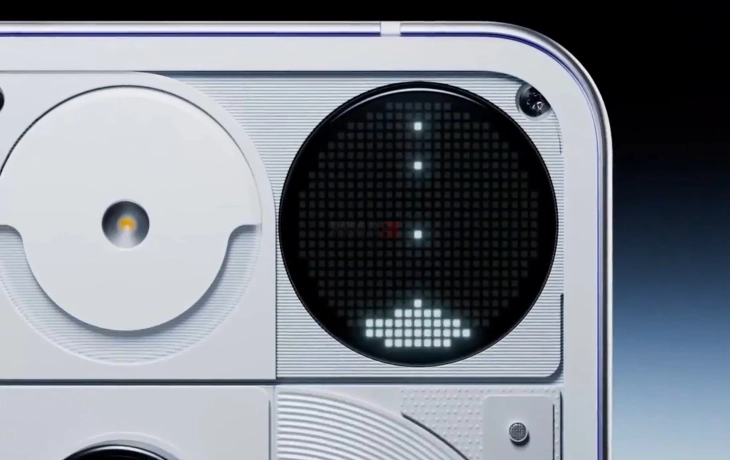 Претставен паметниот телефон „Нотинг фон (3)“