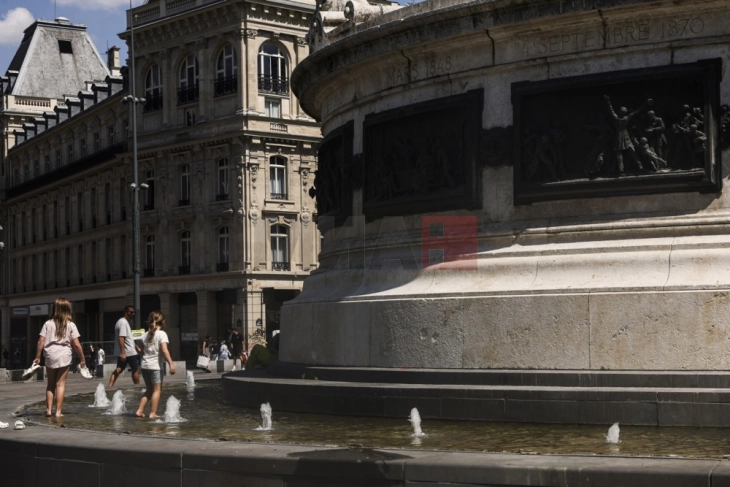 Две лица починаа поради топлотниот бран во Франција