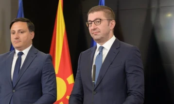 Mickoski: Në mënyrë talebane po fshihet gjuha maqedonase dhe identiteti maqedonas nga raporti i PE-së