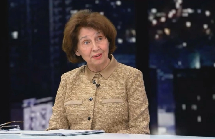 Сиљановска Давкова: Никаде не пишува до кога мора да се направат уставните измени, предлогот за одложено дејство е извонреден, ништо не губи никој