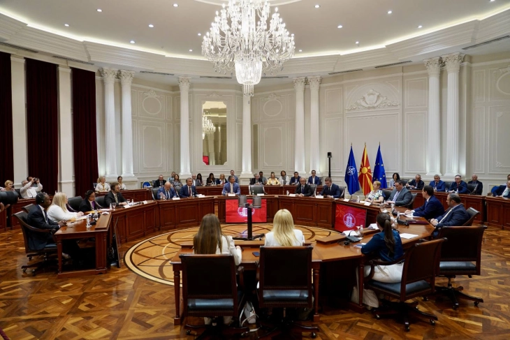 Јаневска: Образованието и науката не смеат да бидат фактор за иселување на младите, туку сфери за личен развој и вработување 