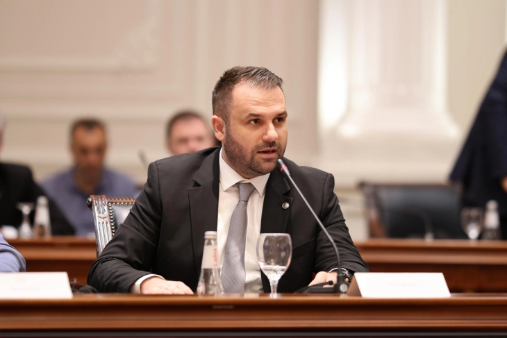 Дурмиши: Со инвестиции, вработување и локален развој се бориме со демографската криза