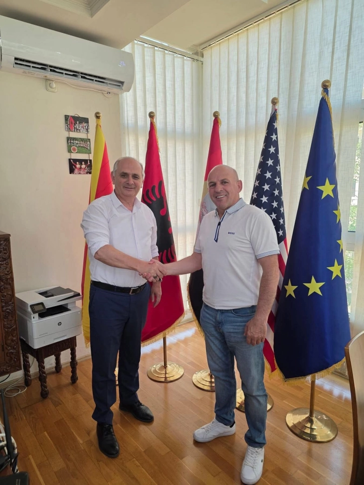 Градоначалникот на Пласница во посета на Дебар и Центар Жупа