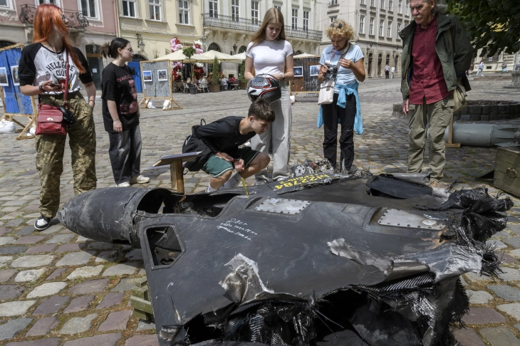 Руски напади со дронови врз повеќе места во Украина, Киев гаѓаше цели во јужна Русија