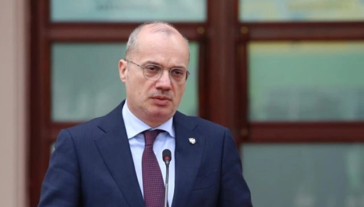 Албанскиот министер за Европа и надворешни работи Игли Хасани во посета на Македонија 