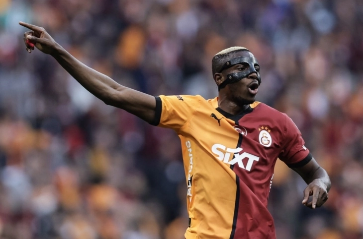 Наполи бара банкарски гаранции од Галатасарај за Осимен