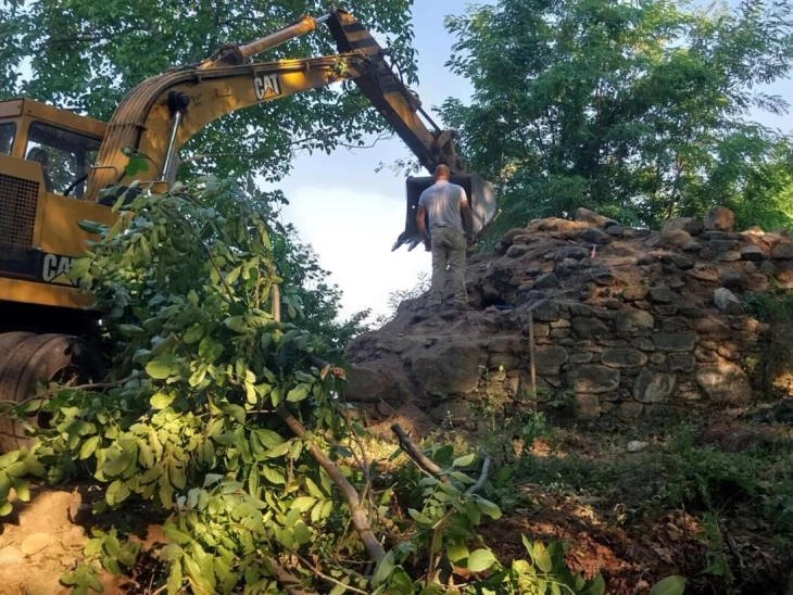 Почна реконструкцијата и конзервацијата на средновековната кула Пирго на планината Беласица