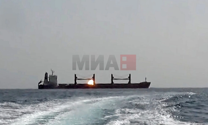 Anija greke përmbytet në Detin e Kuq, katër të vdekur, 14 të zhdukur