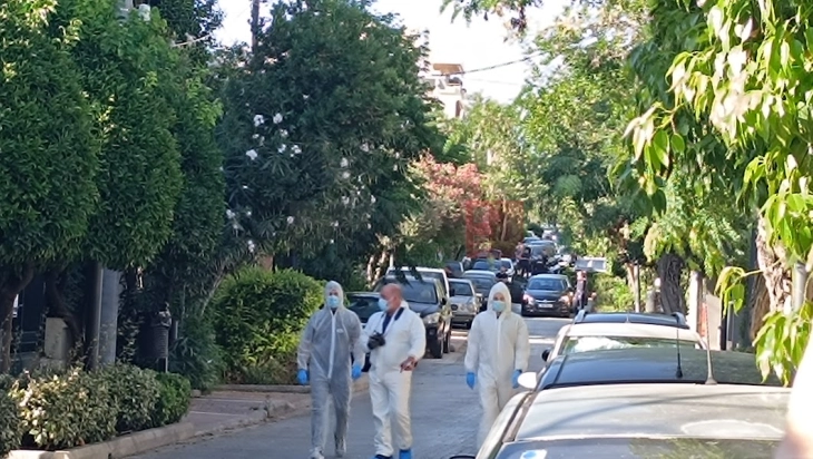 Рачно изработен експлозивен механизам откриен пред домот на познат грчки новинар во Атина