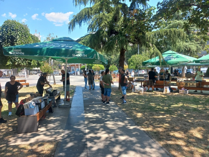 Саем на винили – Кочани прераснува во културен урбан центар