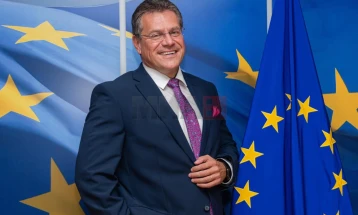 Shefçoviq: Tarifat në tërësi do ta pamundësojnë tregtinë mes BE-së dhe SHBA-së