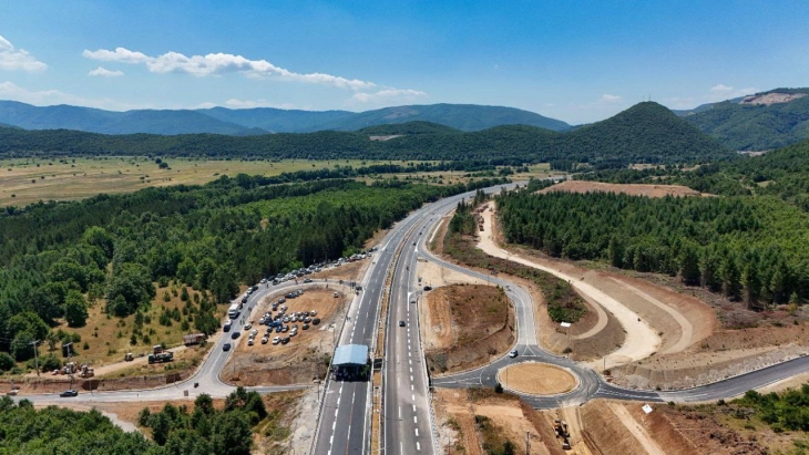 Мицкоски: Изградбата на автопатот Кичево-Охрид показател за разликите меѓу оваа и минатата власт