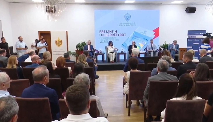 Амбасадорот на ЕУ во Тирана побара албанските институции да ги спроведат одлуките на Уставниот суд