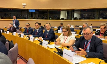 Deputetët Kovaçki dhe Sali morën pjesë në Seminarin Ros-Rot të AP të NATO-s në Bruksel