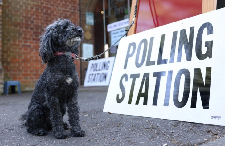 Владата на Велика Британија го намалува прагот за гласање: 16-годишниците ќе имаат право на глас
