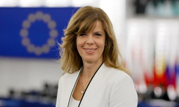 Хрватска европратеничка иницира расправа во ЕП за високите цени на храната во Источна Европа