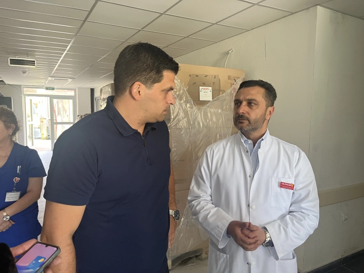 Вредна опрема за потребите на болницата „Свети Еразмо“ во Охрид обезбедена како донација на наши иселеници од Швајцарија