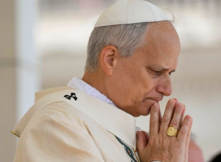 Папата побара прекин на огнот во Газа за време на телефонски разговор со Нетанјаху