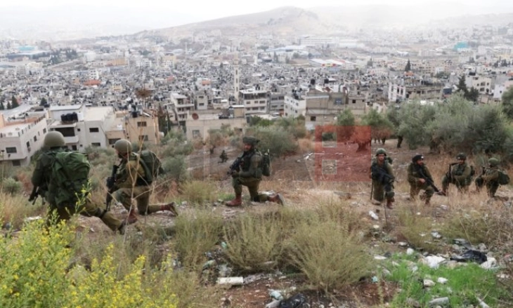 Izraeli zgjeron operacionet në Gazën qendrore