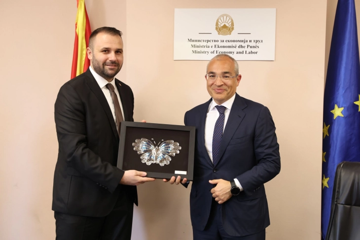 Дурмиши-Џабаров: Ги отвораме вратите за посилна економска врска со Азербејџан