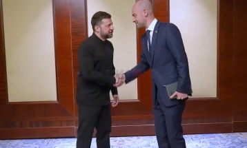 Zelenski njoftoi se kompanitë franceze do të fillojnë me prodhimin e dronëve në Ukrainë