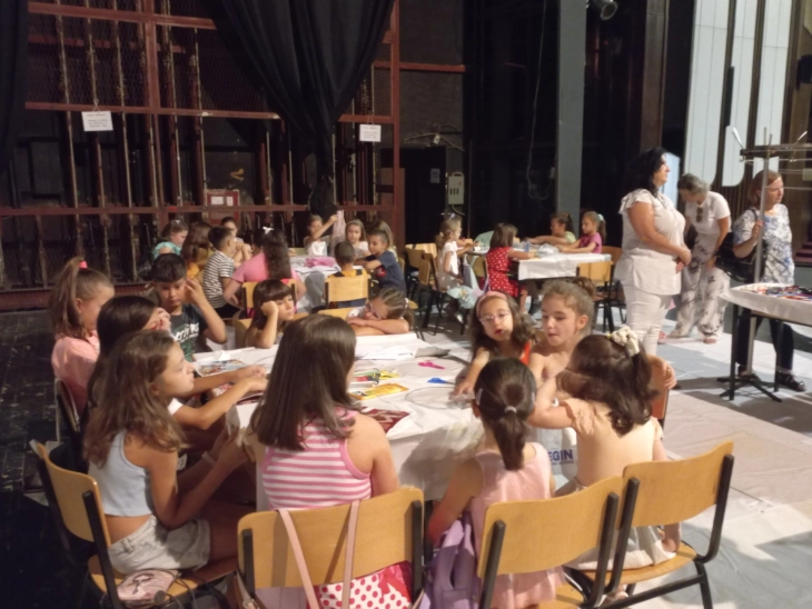 Детска работилница во Битола - мизансцен за еден мал танцов театар