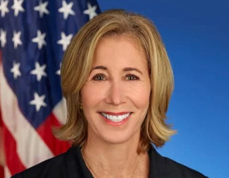 Суд го одби барањето да се објават транскриптите од поротата поврзани со Џефри Епстин