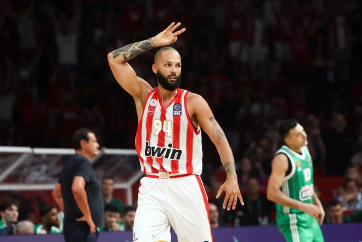 Олимпијакос ќе го продолжи договорот со Фурние