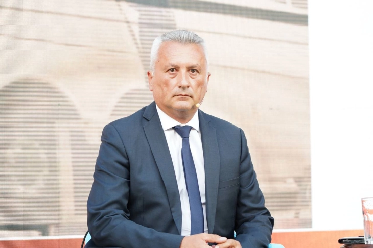 Сајкоски: Усвоивме два значајни закони, за ваучери за студентите од 250 евра и за зголемување на пензиите за 2000 денари