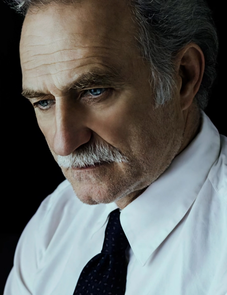 ИНТЕРВЈУ - ЛАЗАР РИСТОВСКИ, АКТЕР: Понекогаш помислувам дека глумата ми е само работа од која лесно се заработуваат пари, што потоа ги трошам на убави работи