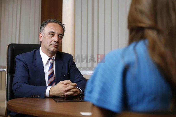 Gjatë një muaji 80 persona janë takuar me ministrin Aliu përmes “Kabinetit të hapur”