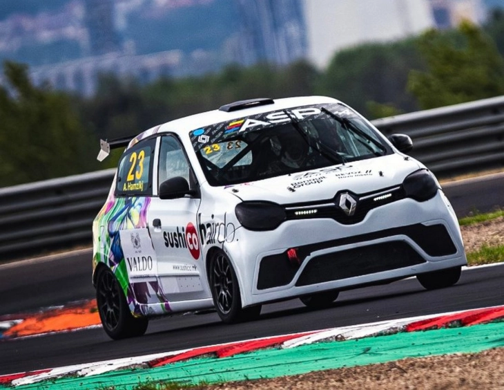 Тројца Македонци ќе настапат на Твинго купот во Чешка