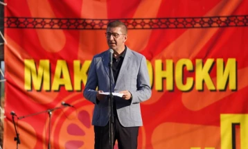 Mickoski: Pusteci është dëshmi se përkatësia nuk fshihet, se rrënja mbetet edhe kur mbi të fryjnë erëra të forta